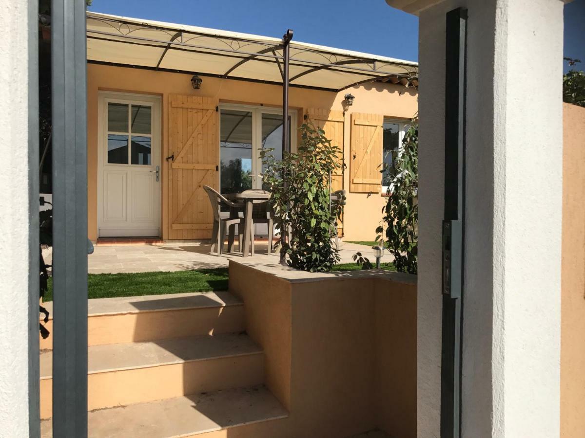 Villa ,Maison indépendante, avec piscine privative Puget-sur-Argens Exterior foto